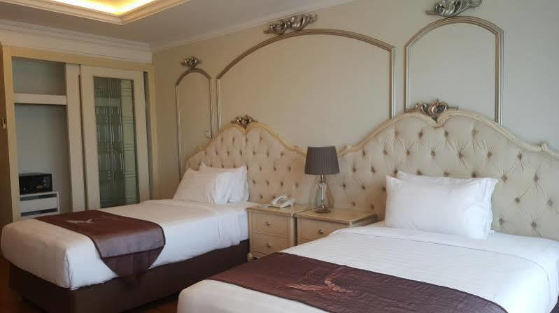 Lk Noble Suite Паттайя Экстерьер фото